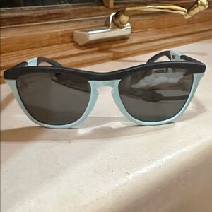 Stylish Black and Light Blue Sunglasses